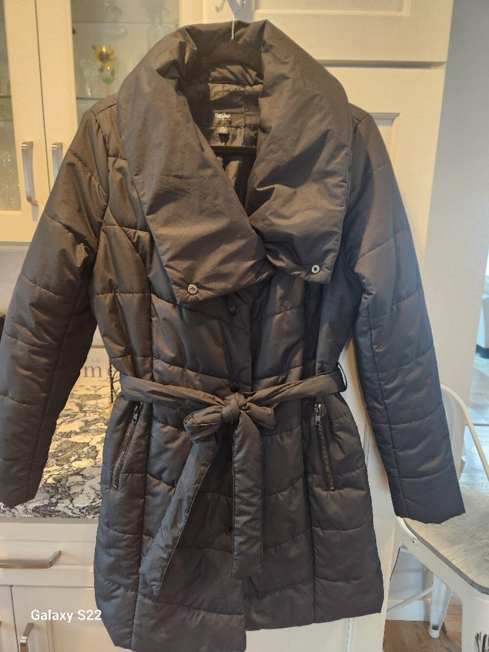 Women's Jacket Large, blk,, snap closure tie belt